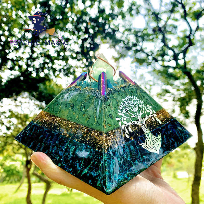Pyramide d'orgone en cristal d'arbre de vie Olivenorma de 14 cm
