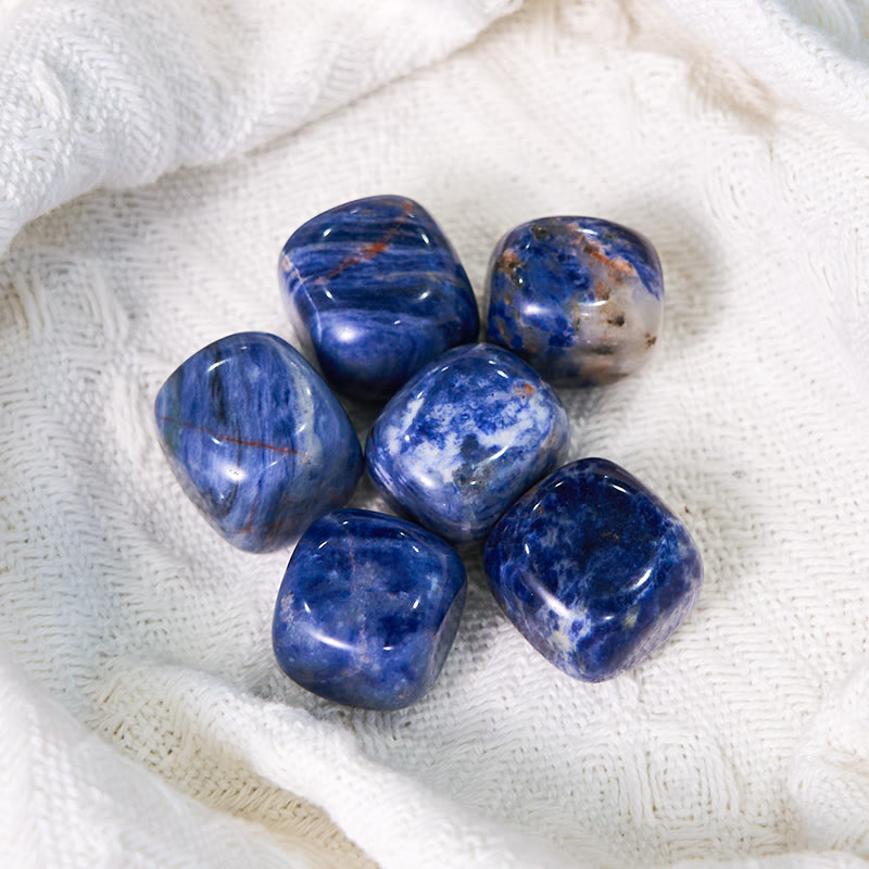 Pierre précieuse naturelle roulée en sodalite bleue Olivenorma