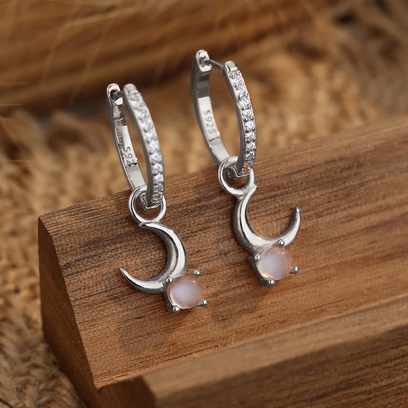Boucles d'oreilles pendantes en pierre précieuse en forme de croissant de lune Olivenorma