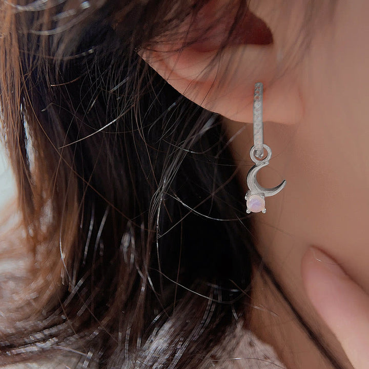 Boucles d'oreilles pendantes en pierre précieuse en forme de croissant de lune Olivenorma