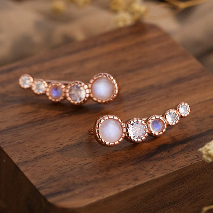 Boucles d'oreilles rondes en pierre de lune et zircon blanc Olivenorma