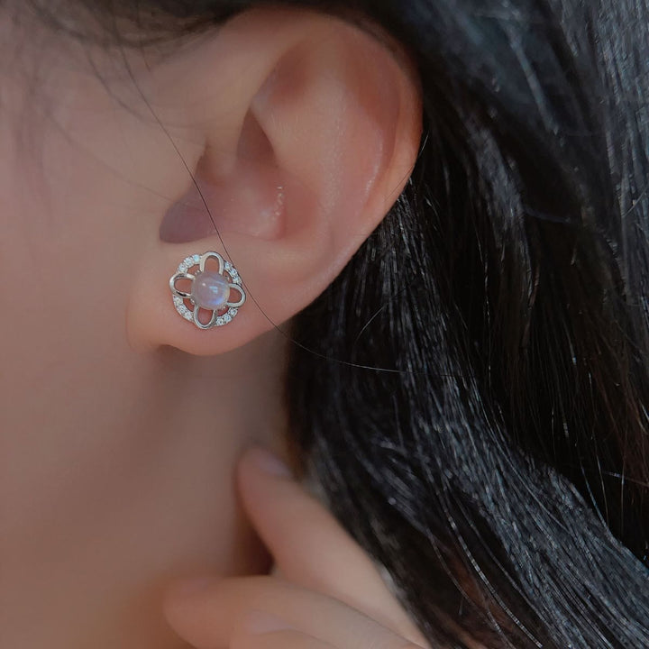 Boucles d'oreilles à tige en argent 925 avec croix en pierre de lune Olivenorma