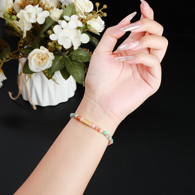 Bracelet en perles de pierres précieuses naturelles à taille cubique Olivenorma