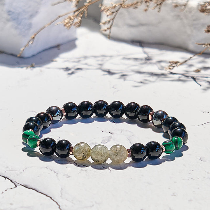 Bracelet de perles en onyx noir, hématite, labradorite et malachite Olivenorma