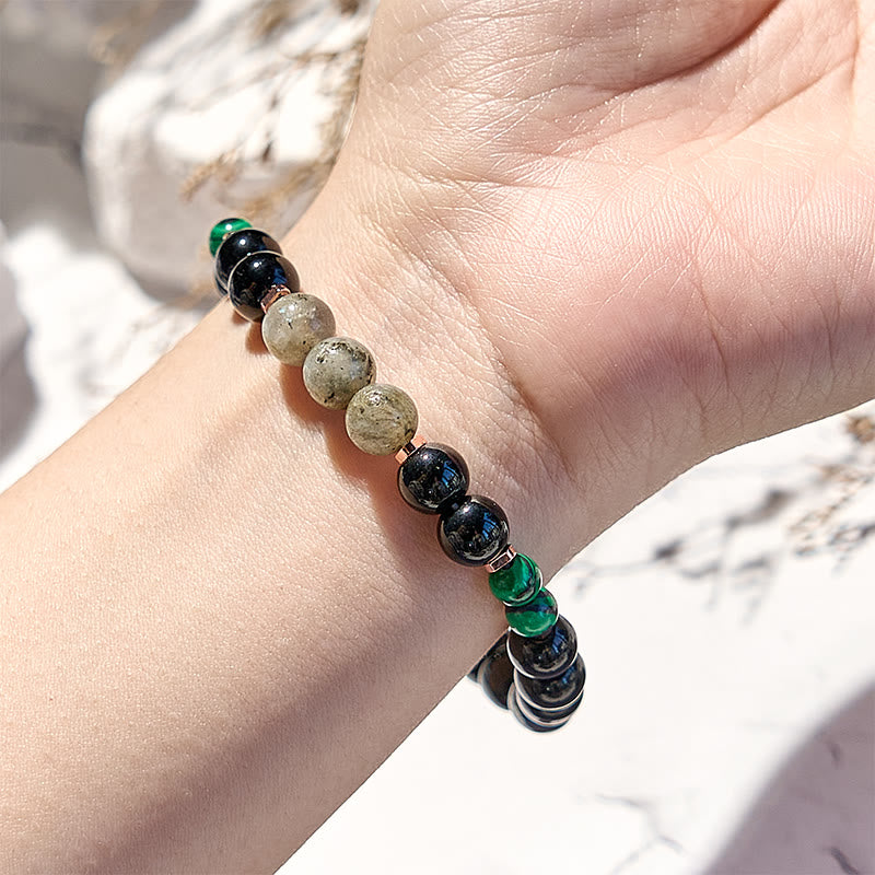 Bracelet de perles en onyx noir, hématite, labradorite et malachite Olivenorma