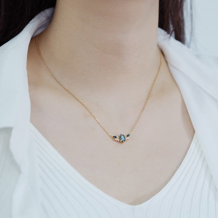 Collier en forme de couronne de fleurs en agate mousse naturelle Olivenorma