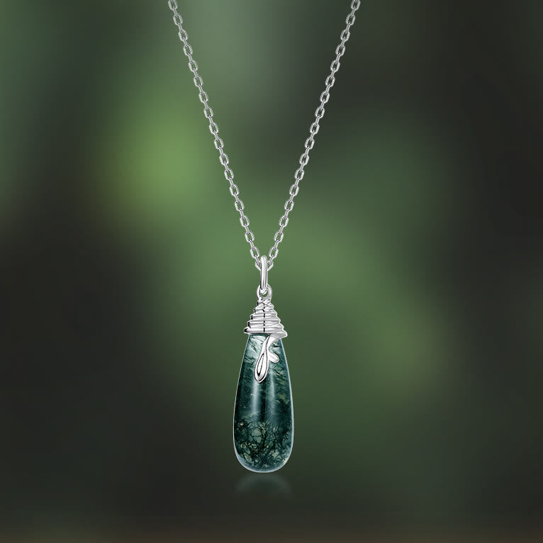 Collier avec pendentif en forme de goutte d'eau en agate mousse naturelle Olivenorma
