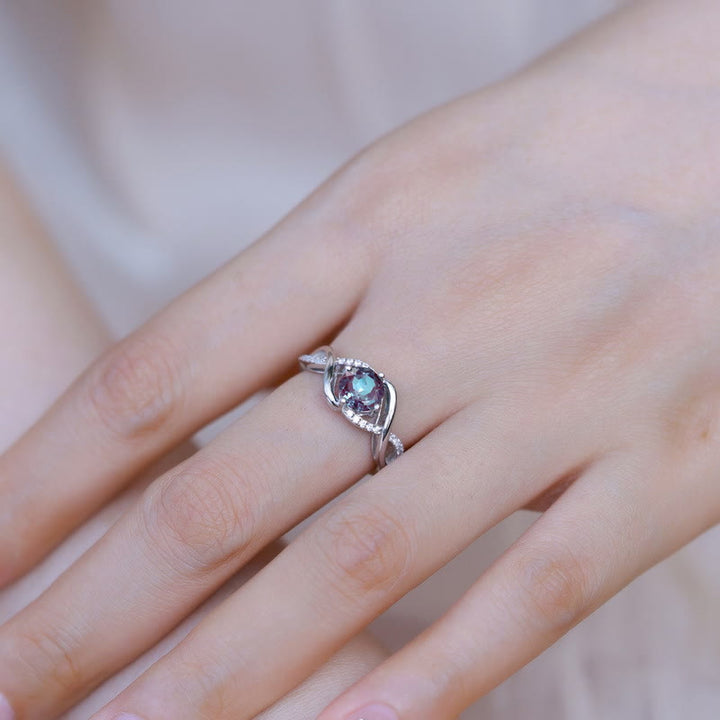 Bague en forme de vague avec alexandrite naturelle Olivenorma