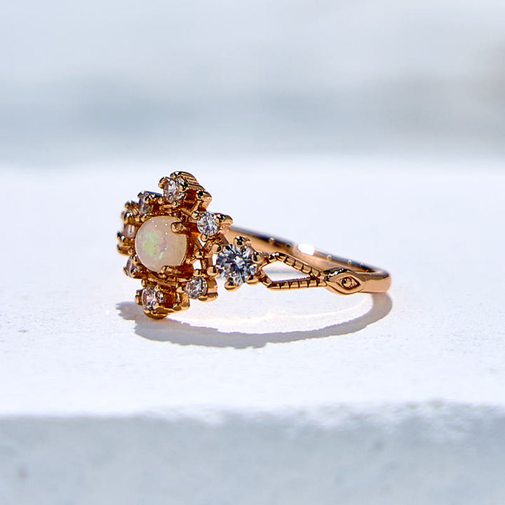 Bague Olivenorma "Snowflake" en opale naturelle et zircon blanc