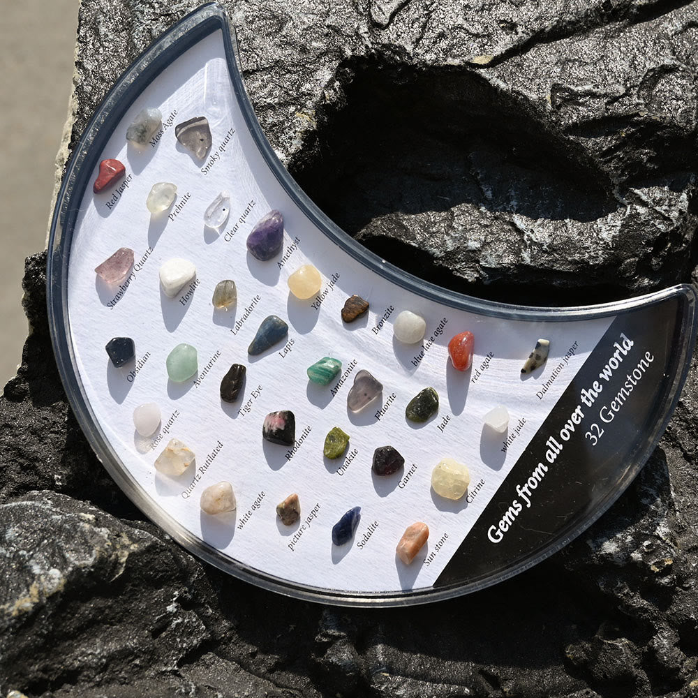 Ensemble de 32 spécimens minéraux de lune Olivenorma