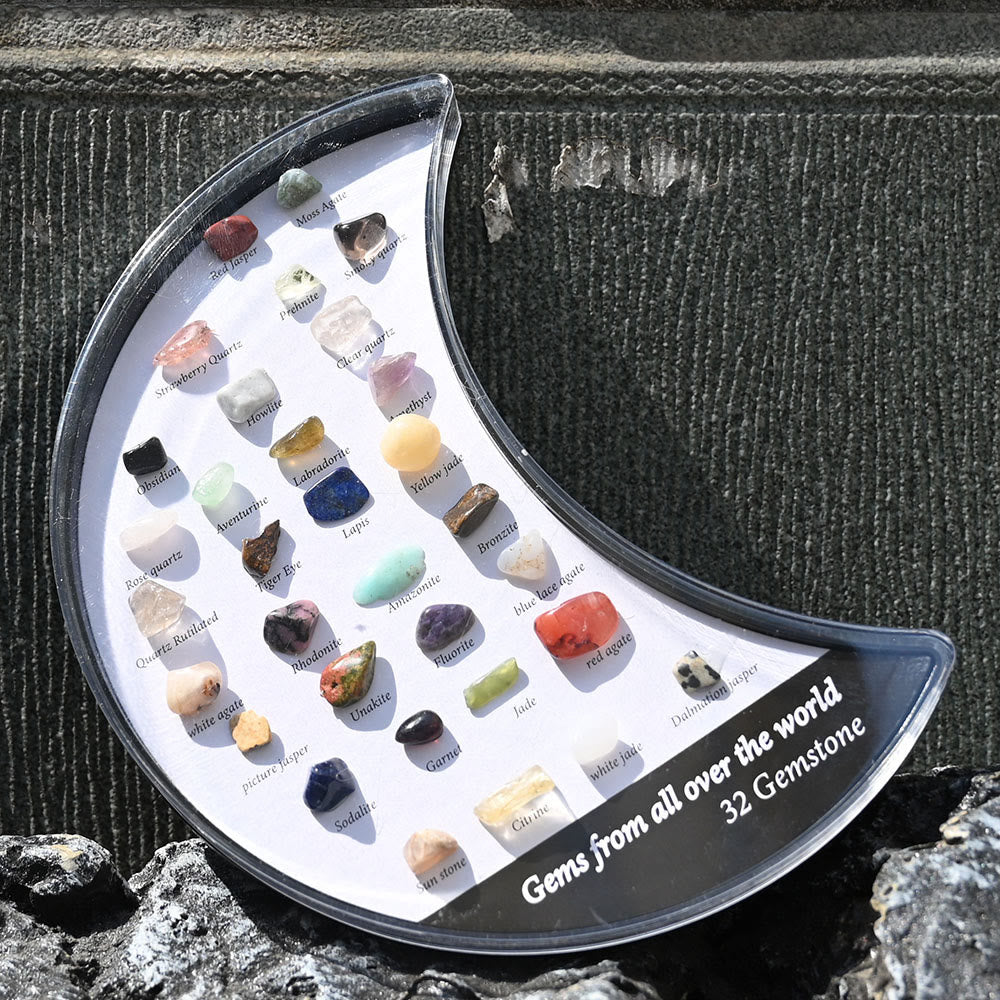 Ensemble de 32 spécimens minéraux de lune Olivenorma