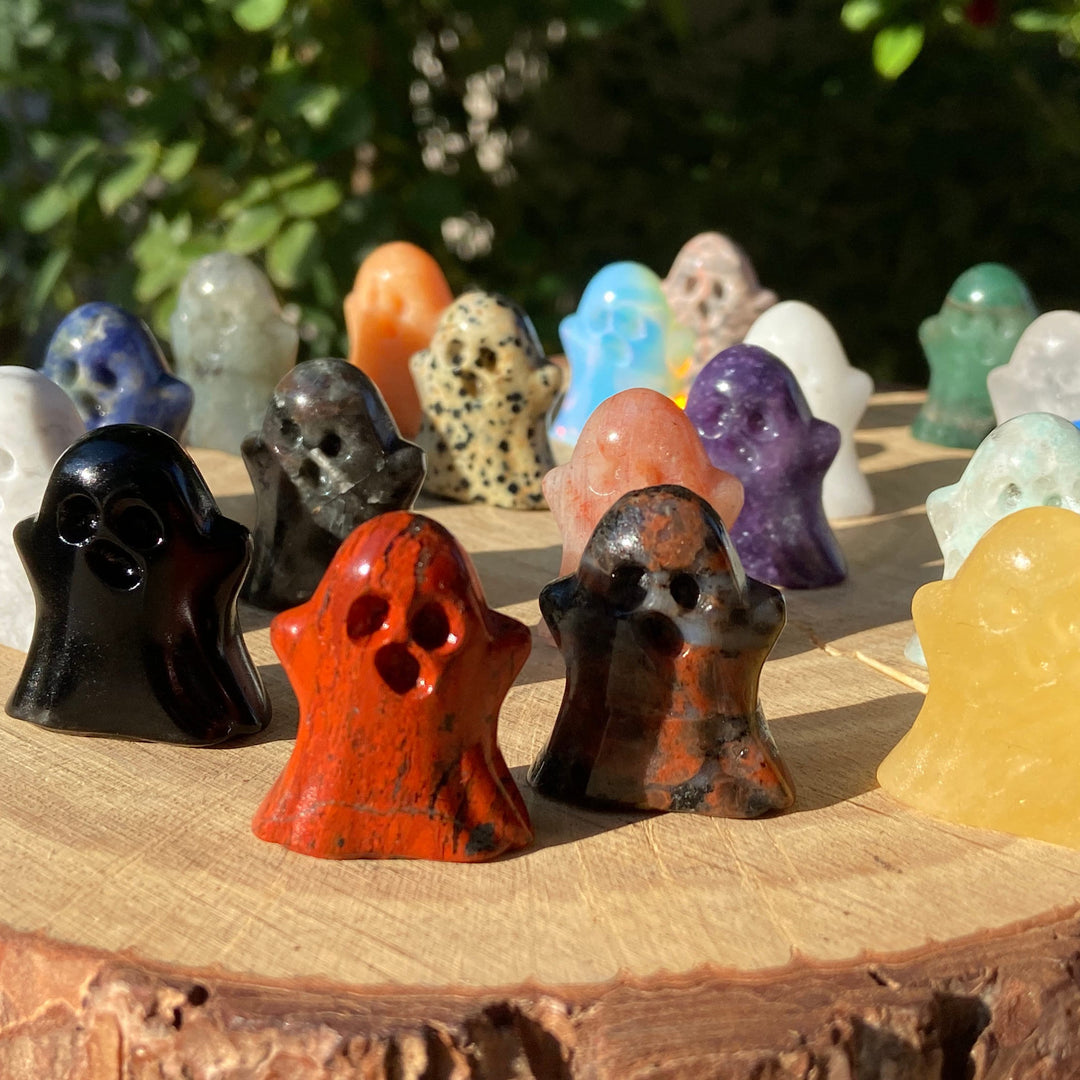 Décoration en pierre précieuse sculptée fantôme en cristal naturel Olivenorma de 3 cm