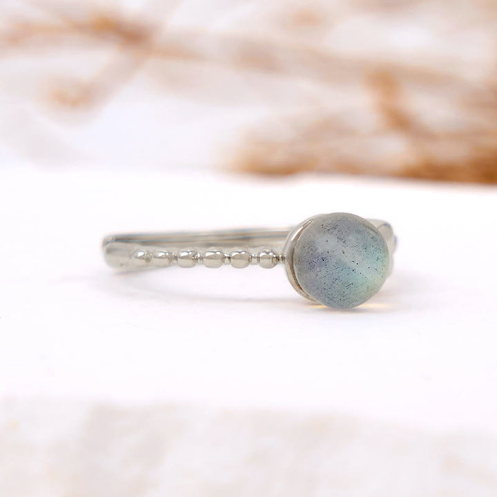 Bague ajustable en forme de cœur avec pierre de lune ronde Olivenorma