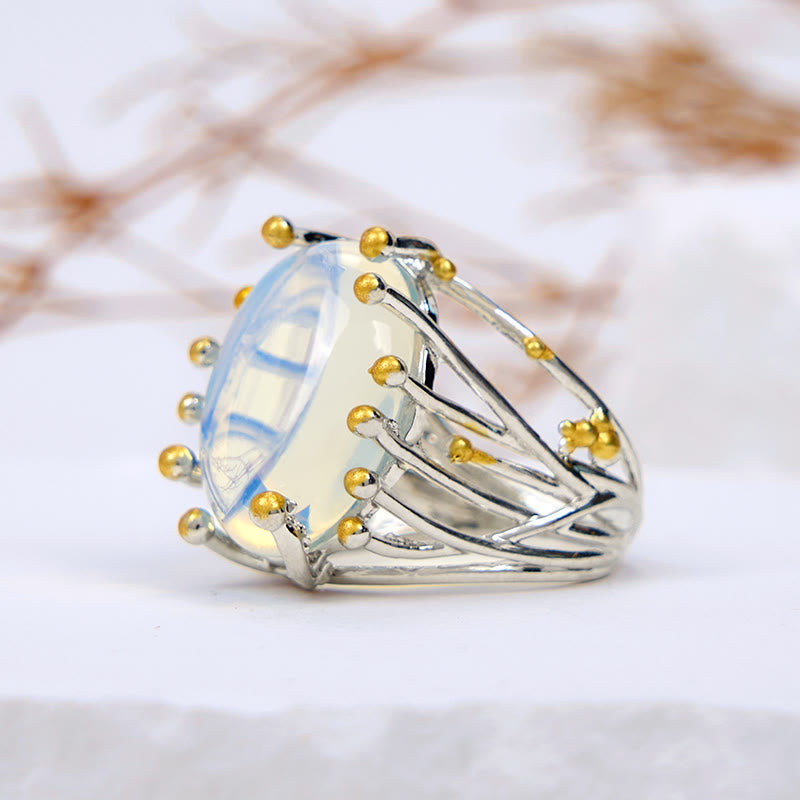 Bague Olivenorma en forme de branche de vigne ovale avec opalite de grande taille