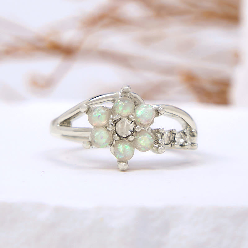 Bague en forme de vague de fleur d'opale Olivenorma