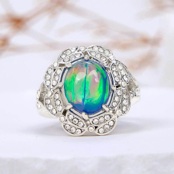 Bague fleur en zircon blanc et opalite de couleur Olivenorma