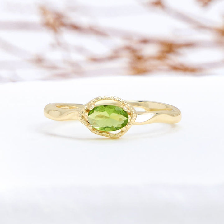 Bague simple irrégulière en plaqué or S925 avec péridot Olivenorma