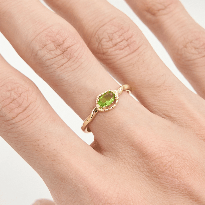 Bague simple irrégulière en plaqué or S925 avec péridot Olivenorma