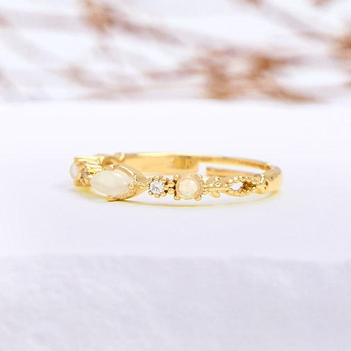 Bague Olivenorma à trois opales taille marquise