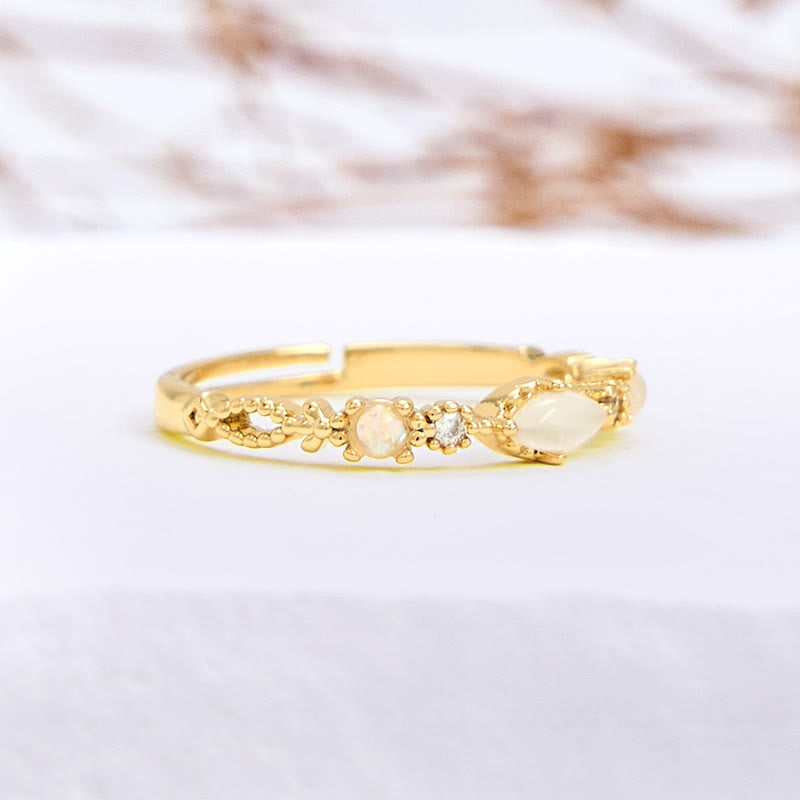 Bague Olivenorma à trois opales taille marquise