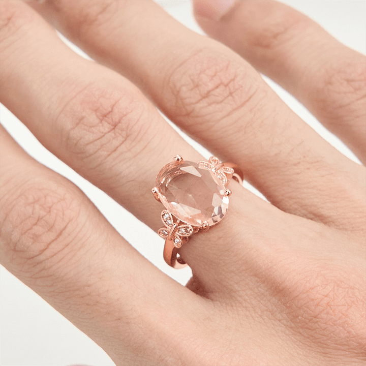 Bague papillon ovale en pierre de soleil de grande taille Olivenorma