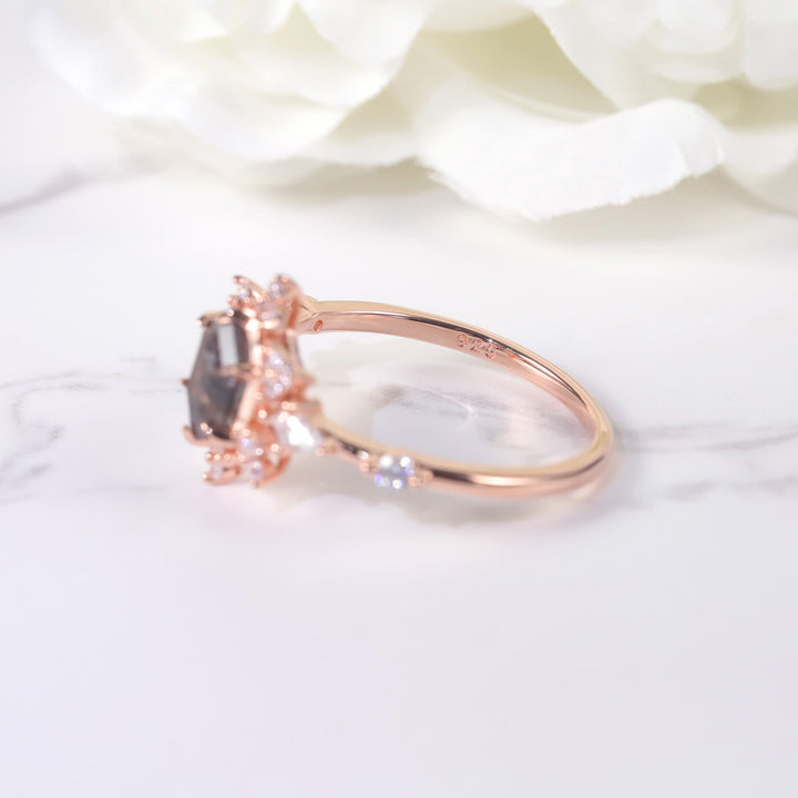 Bague de fiançailles en forme de flocon de neige en diamant Herkimer sel et poivre Olivenorma