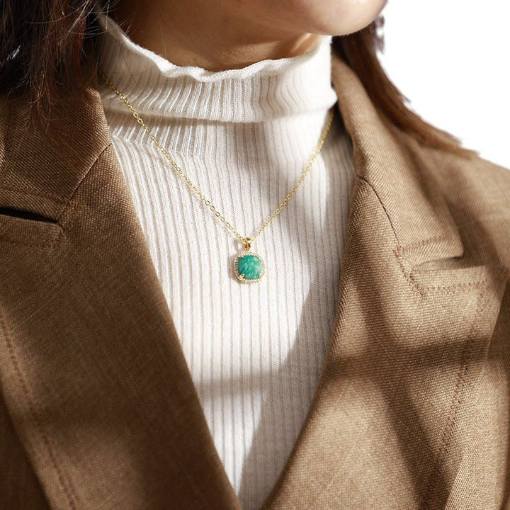 Collier avec pendentif en pierre naturelle à coupe carrée Olivenorma