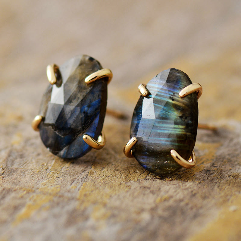 Boucles d'oreilles clous en labradorite à section irrégulière Olivenorma