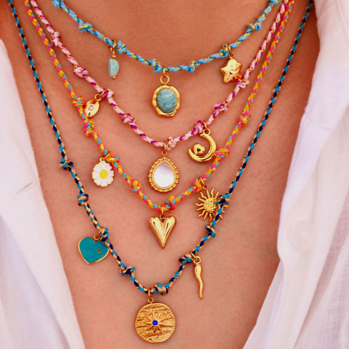 Collier pendentif en pierre naturelle tressée colorée Olivenorma