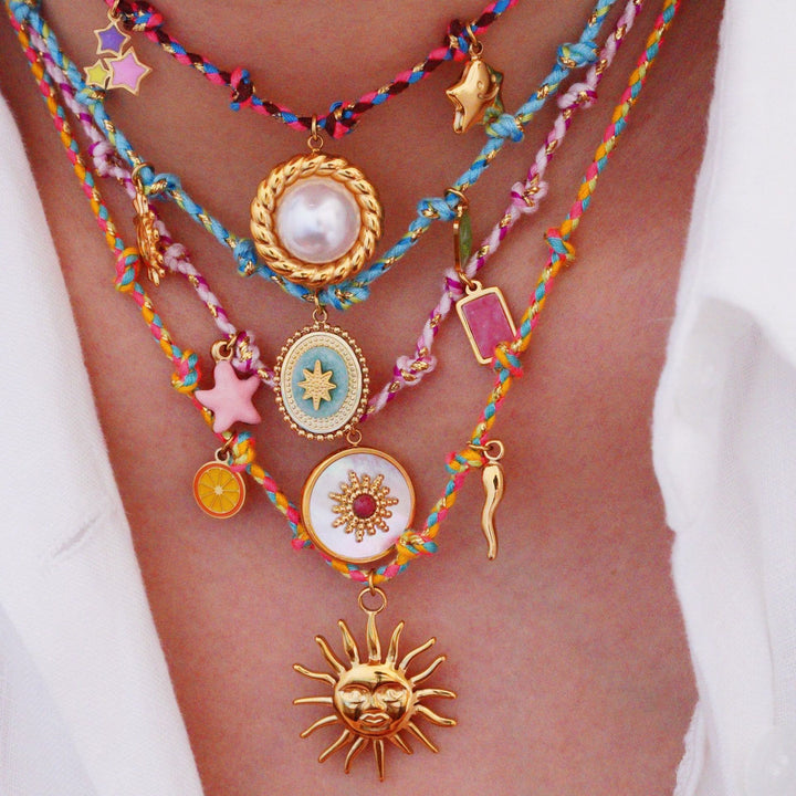 Collier pendentif en pierre naturelle tressée colorée Olivenorma