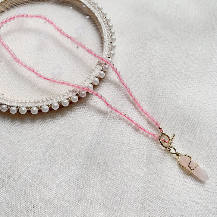 Collier de perles en pierre naturelle avec pendentif colonne hexagonale Olivenorma