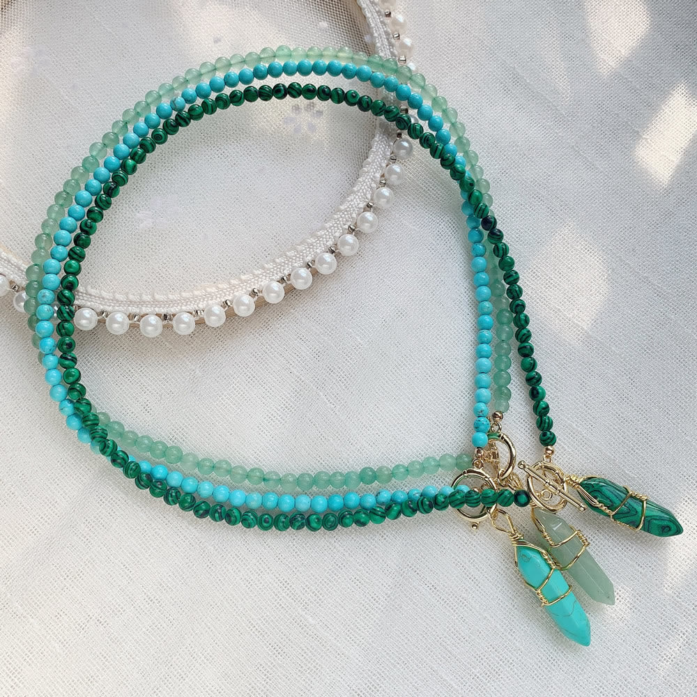 Collier de perles en pierre naturelle avec pendentif colonne hexagonale Olivenorma