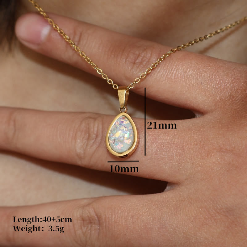 Collier pendentif goutte d'eau en opale naturelle française Olivenorma