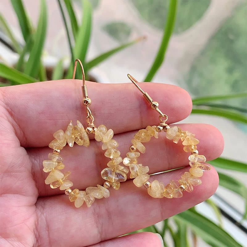 Boucles d'oreilles créoles en cristal naturel concassé Olivenorma