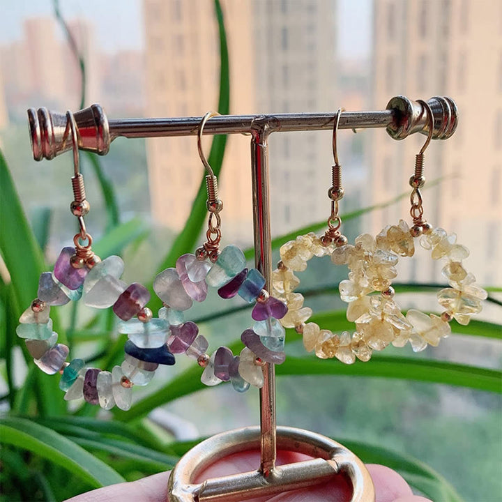 Boucles d'oreilles créoles en cristal naturel concassé Olivenorma