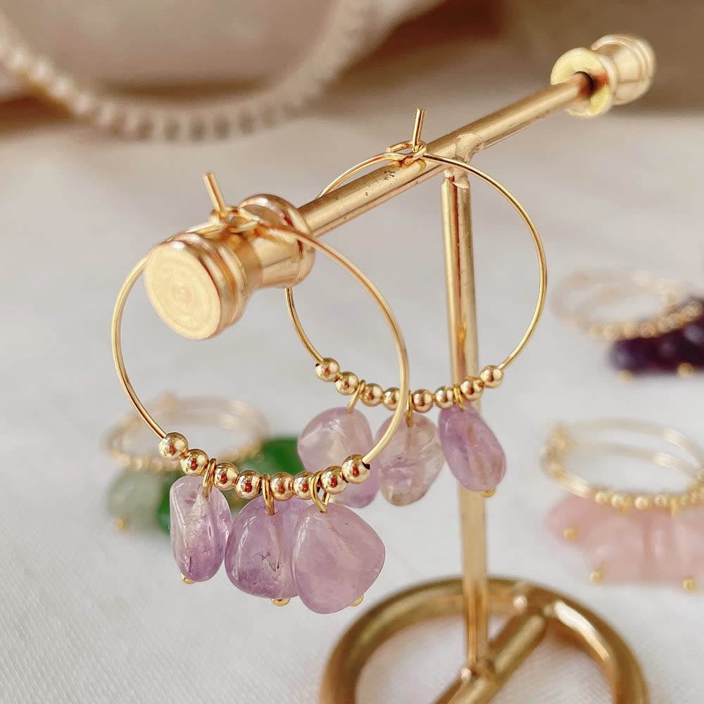Boucles d'oreilles pendantes en acier titane et cristal concassé naturel Olivenorma