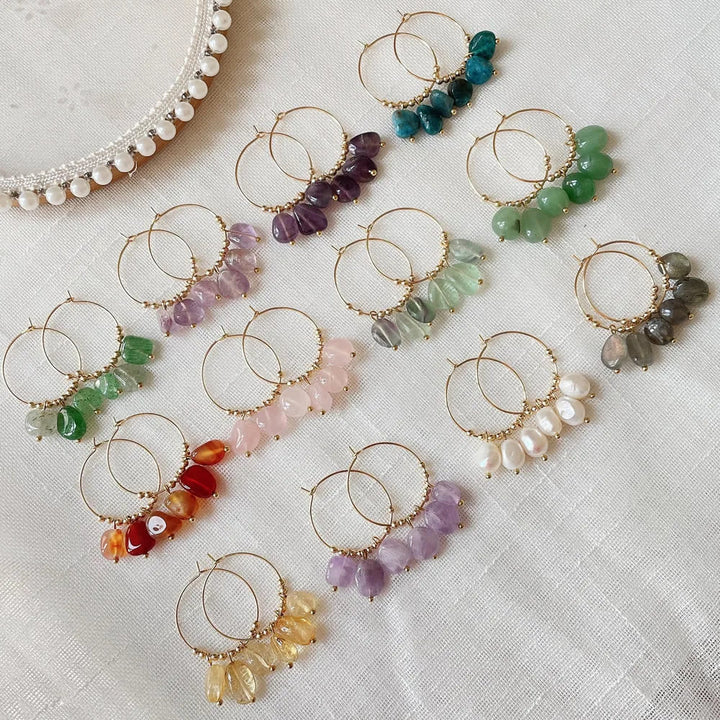 Boucles d'oreilles pendantes en acier titane et cristal concassé naturel Olivenorma