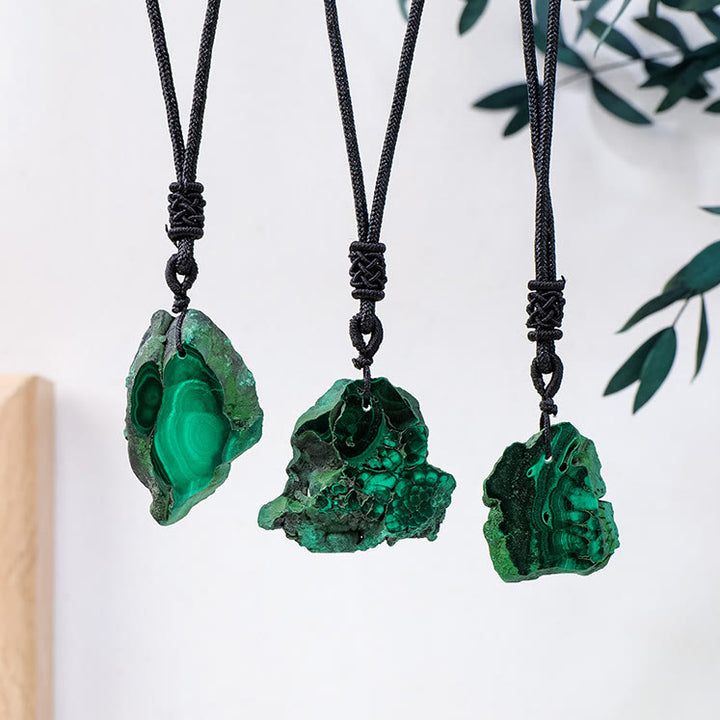 Collier pendentif en malachite naturelle irrégulière Olivenorma