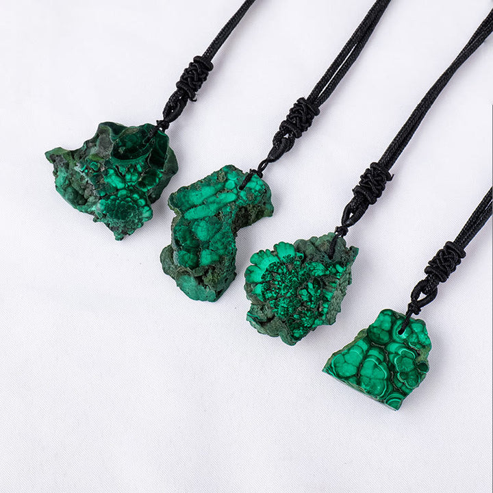 Collier pendentif en malachite naturelle irrégulière Olivenorma