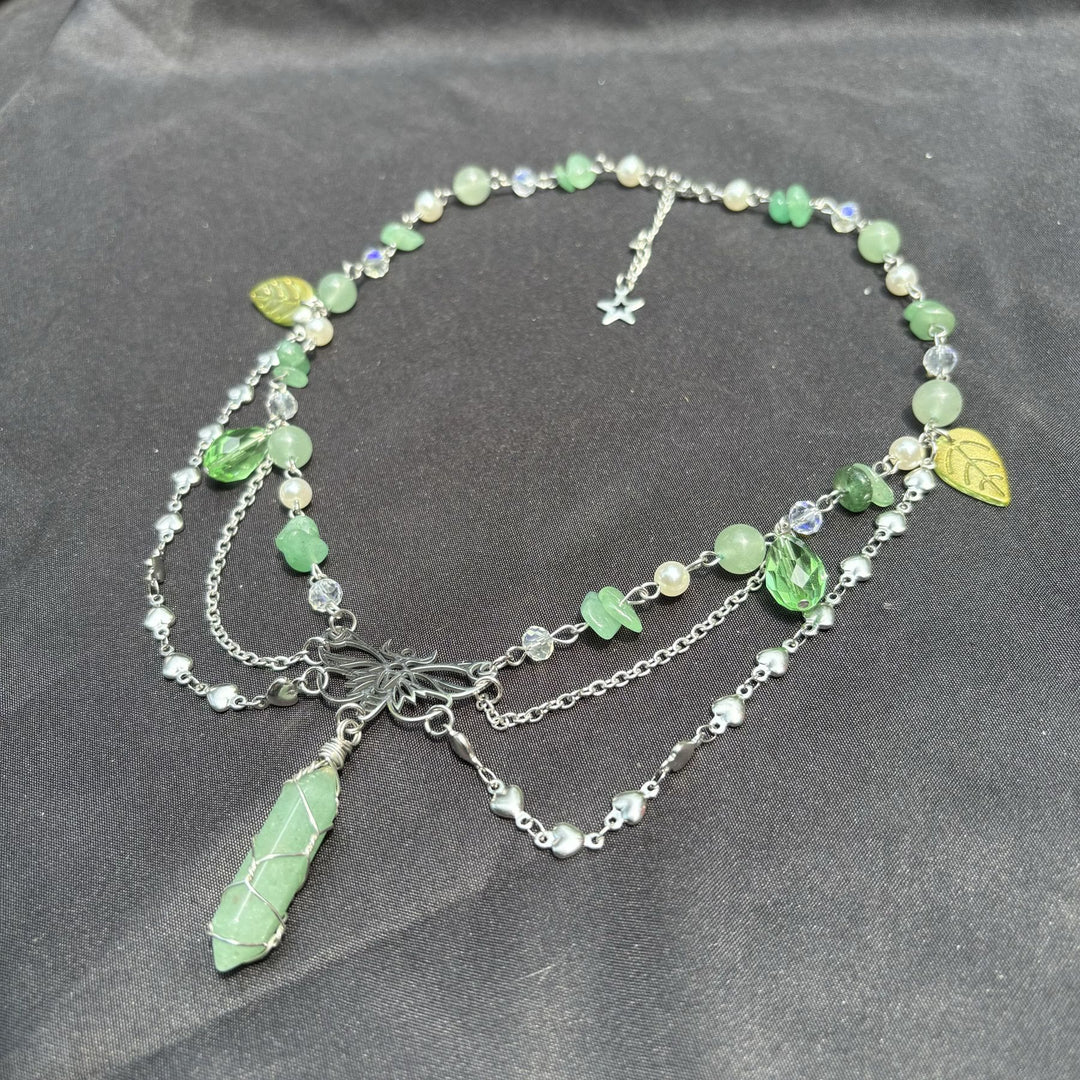 Collier ras du cou superposé avec pendentif papillon en aventurine verte Olivenorma