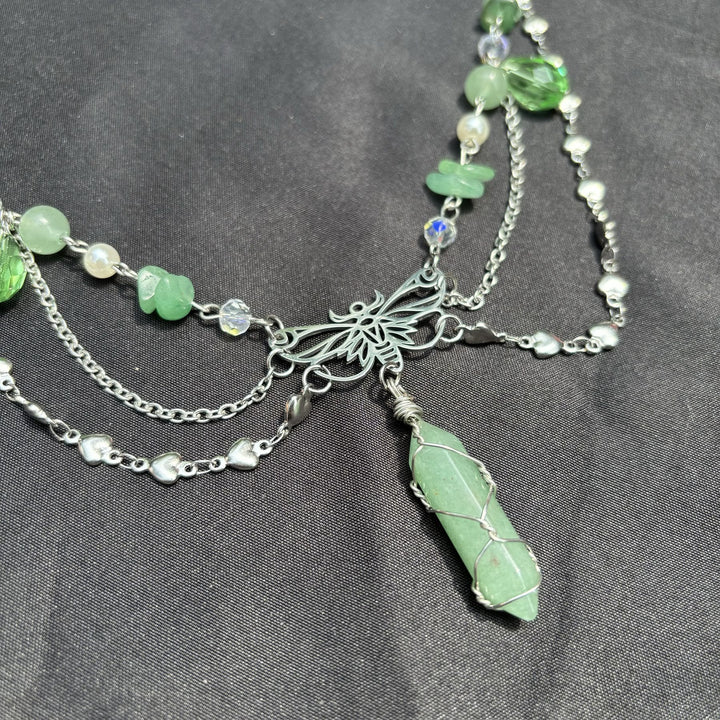 Collier ras du cou superposé avec pendentif papillon en aventurine verte Olivenorma