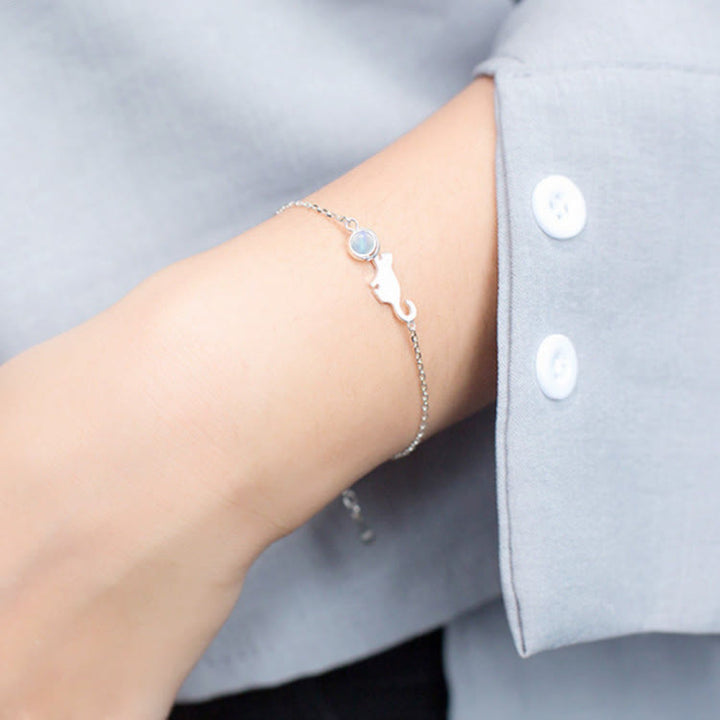 Bracelet pendentif chat en argent et pierre de lune Olivenorma