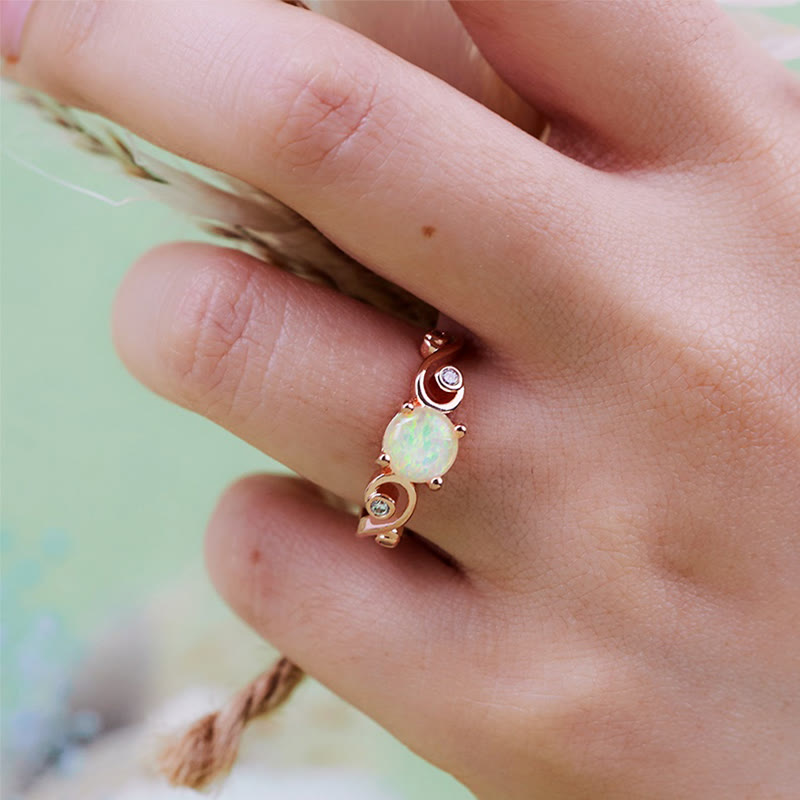 Bague vigne en opale blanche violette naturelle Olivenorma