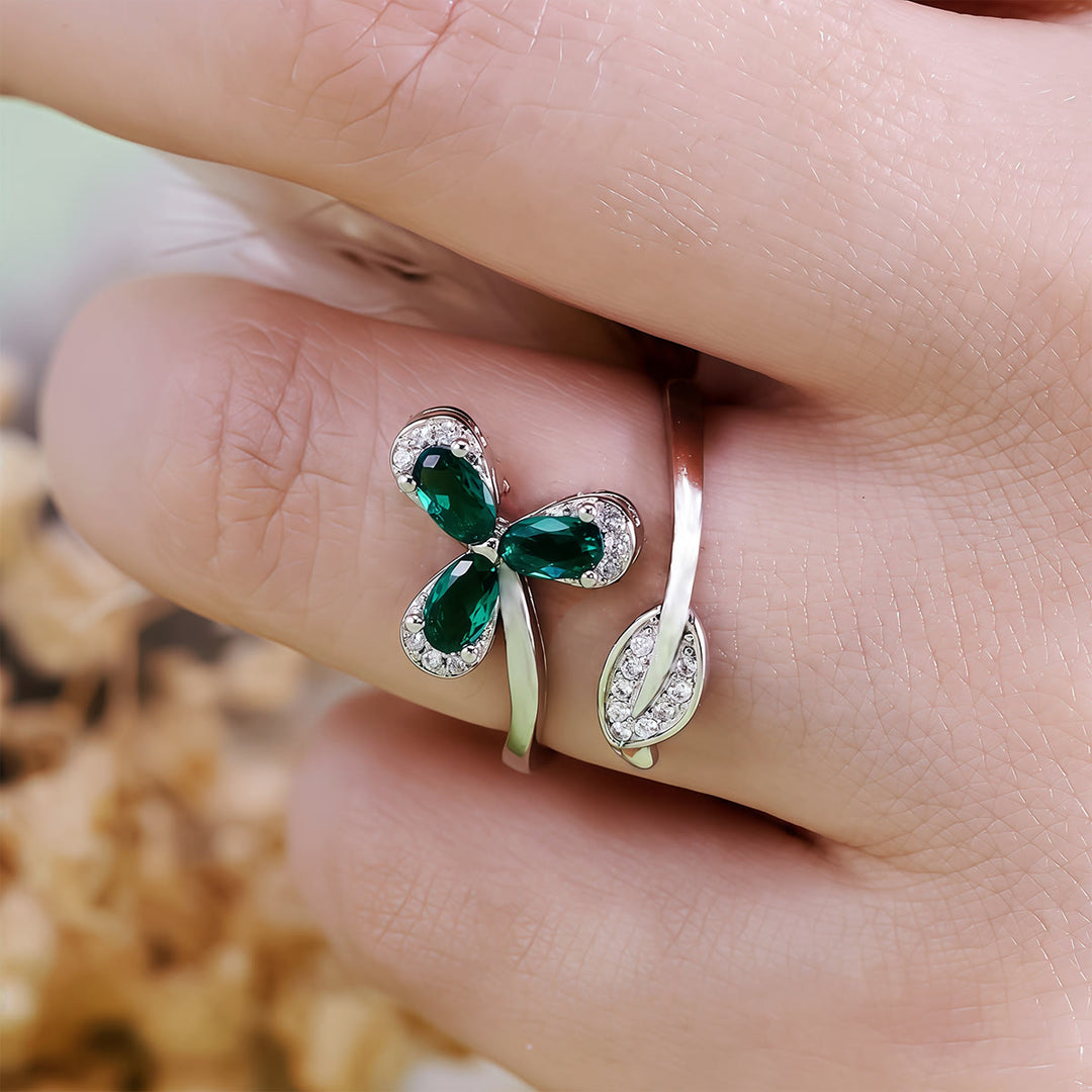 Bague ajustable Olivenorma en zircon blanc émeraude et trèfle