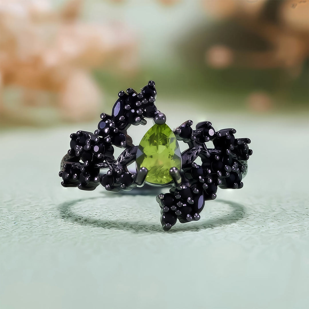 Bague Olivenorma en obsidienne et péridot taille poire