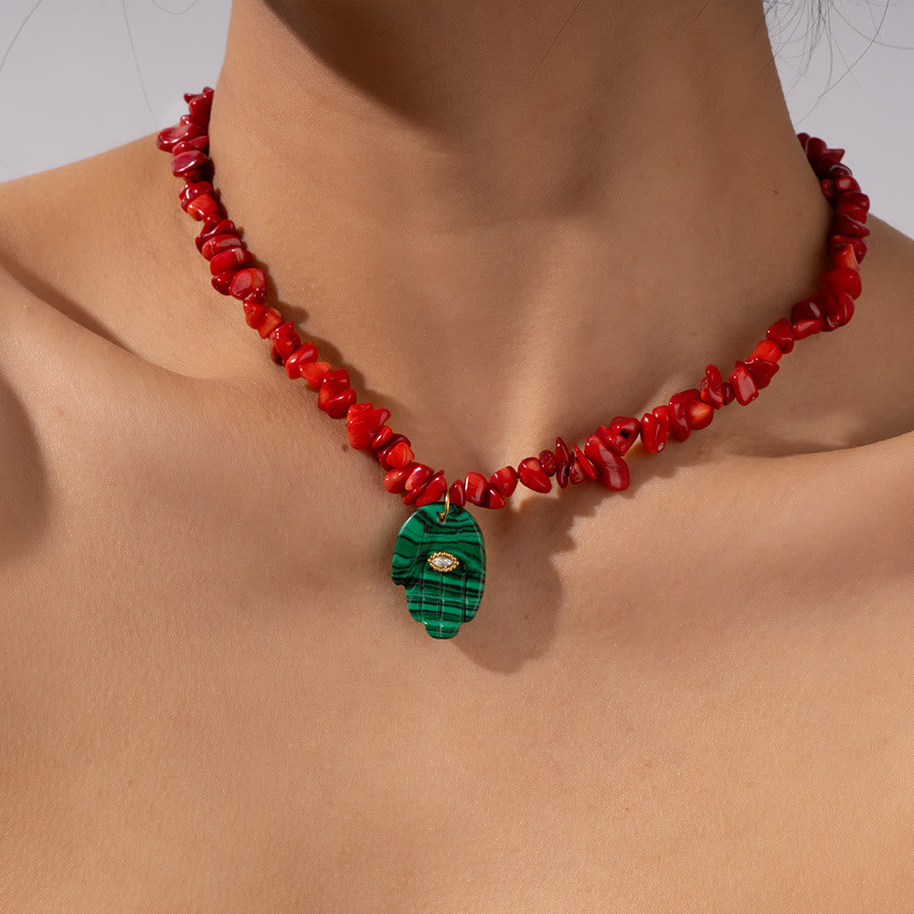 Collier pendentif Hamsa en perles de cristal irrégulières Olivenorma