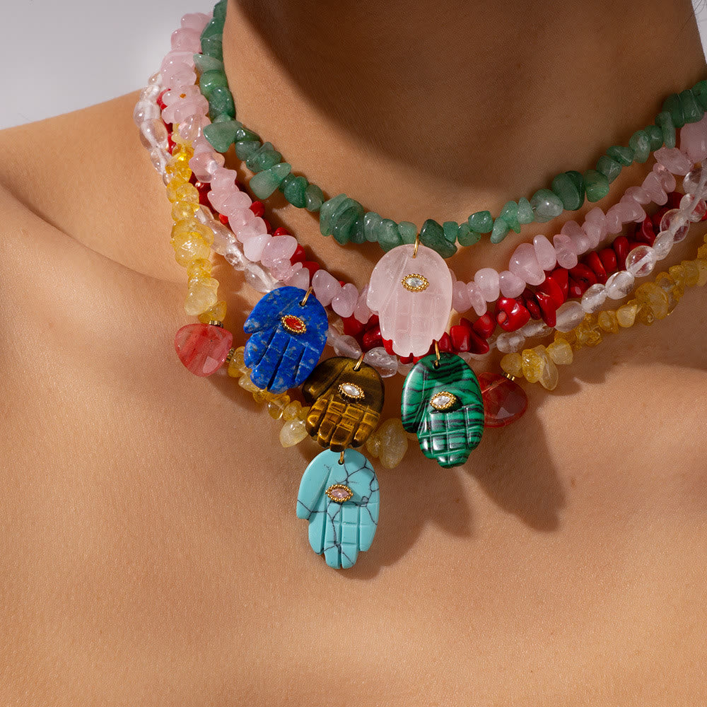 Collier pendentif Hamsa en perles de cristal irrégulières Olivenorma