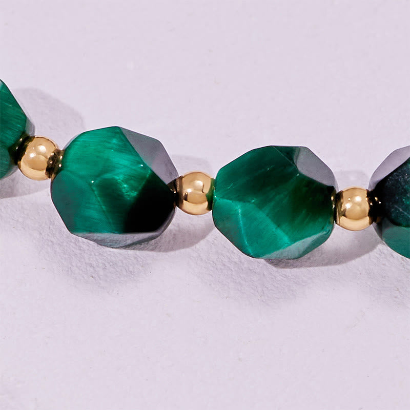 Bracelet en perles d'œil de tigre vert à facettes Olivenorma