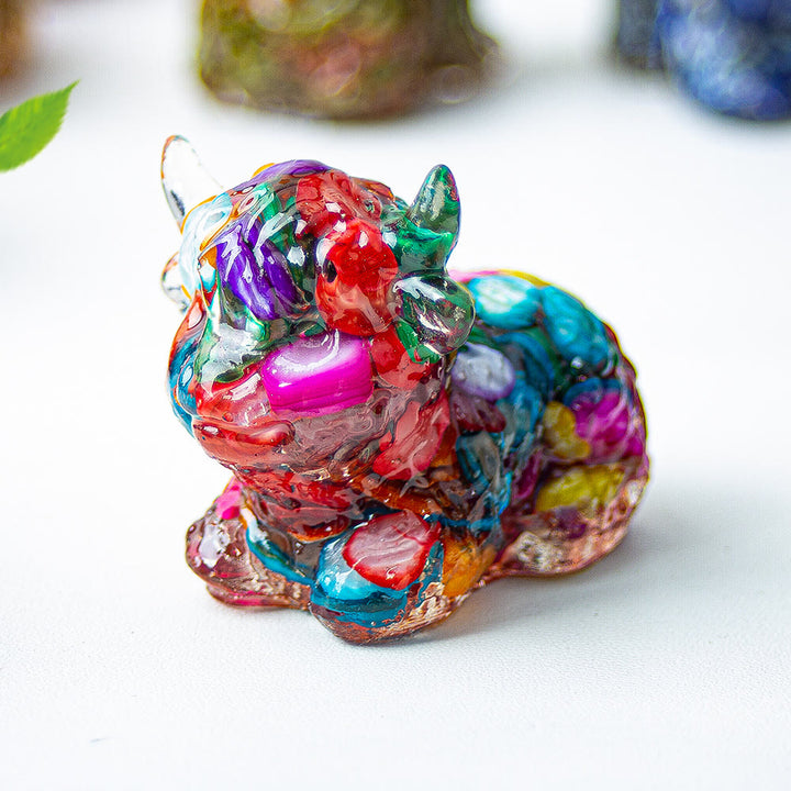 Décoration en pierre précieuse en cristal époxy Olivenorma représentant un bétail des Highlands