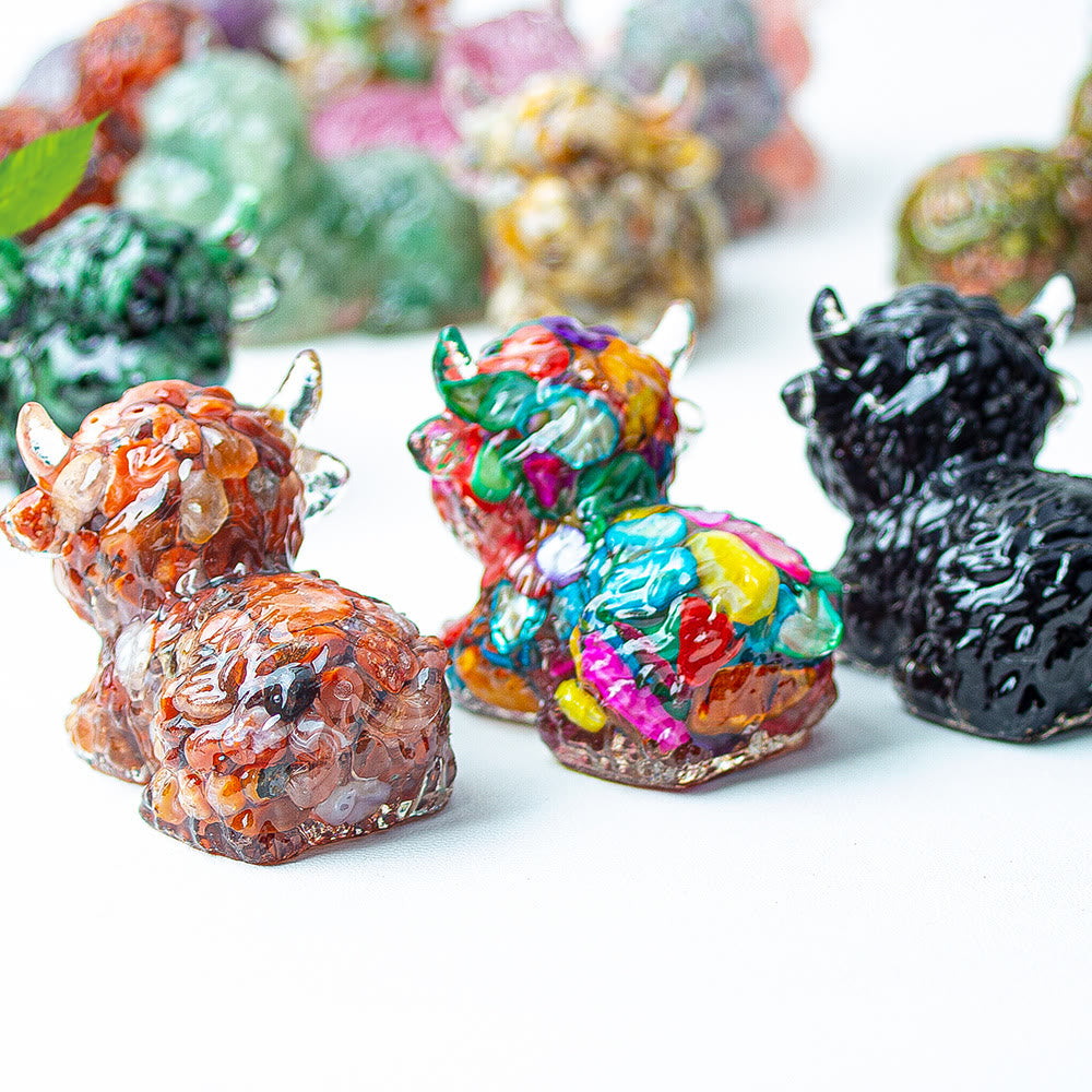 Décoration en pierre précieuse en cristal époxy Olivenorma représentant un bétail des Highlands